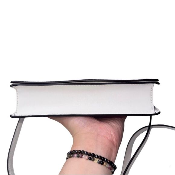 |NWT| MICHAEL KORS Optic White Jet Set Flap Crossbody Leather Bag - Picture 3 of 10